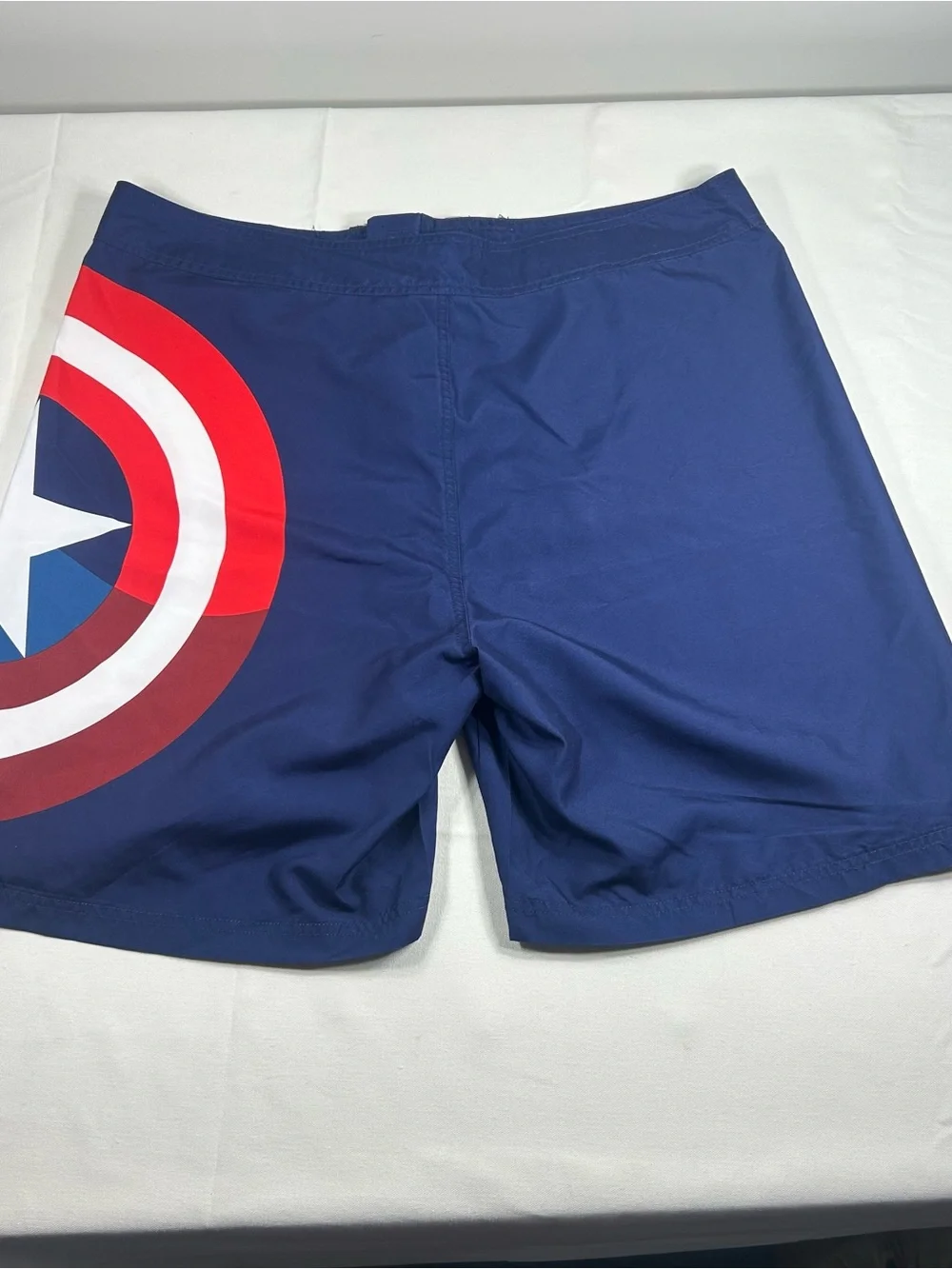 Marvel Comics Captain America Shield Men's XL Swim Board Shorts Surf Trunks EUC